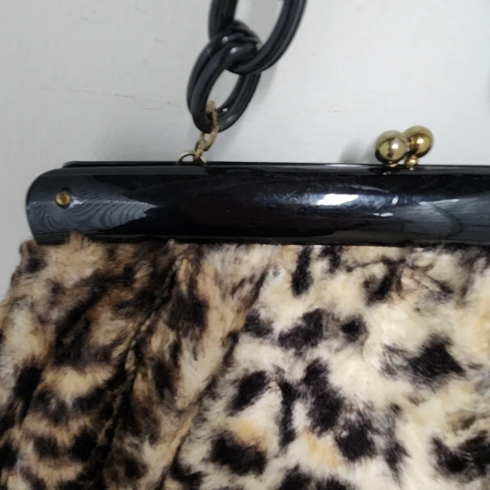 Vintage 1960s Faux Leopard Chain Link Handle Handbag - Picture 3 of 10